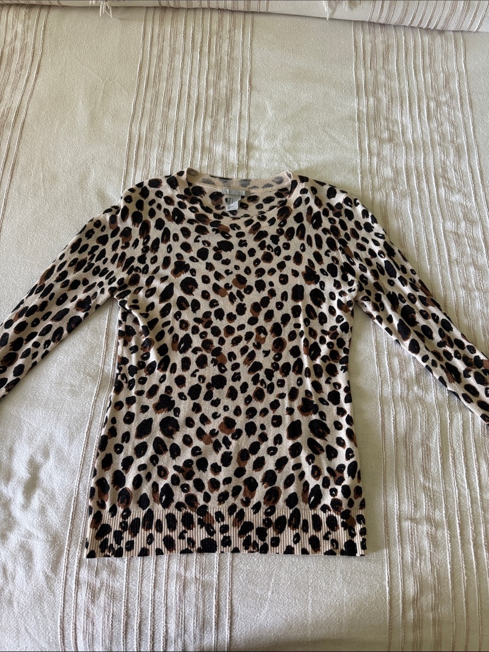 H&M Women’s Leopard Print Long Sleeve Sweater in Beige, Brown & Black